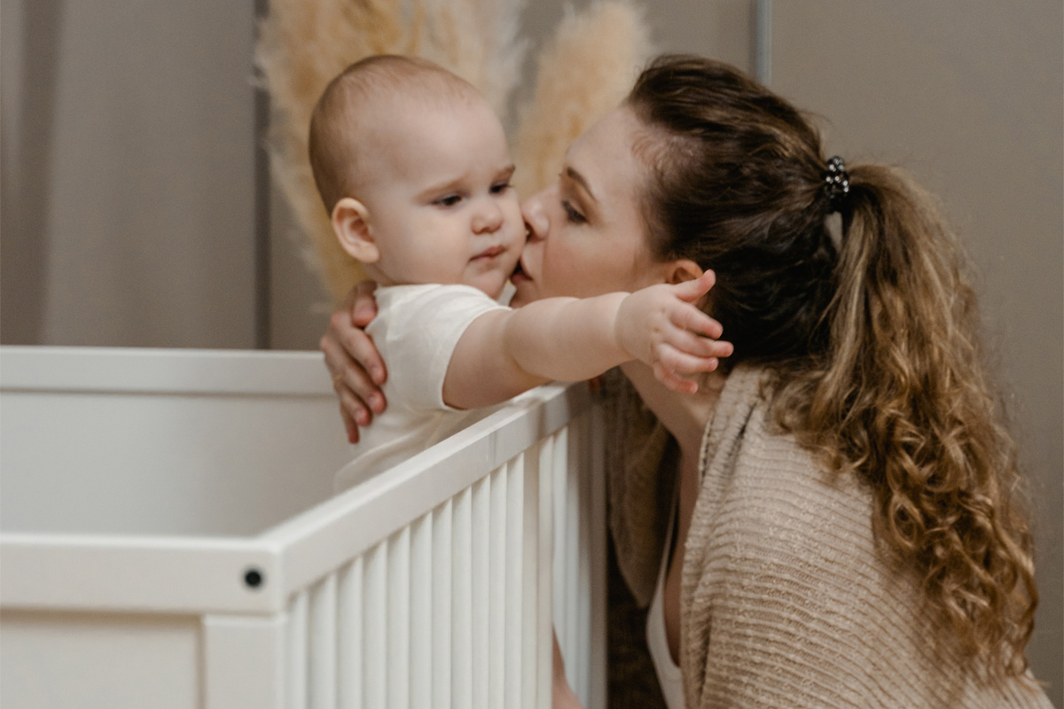 crib mattress safety tips