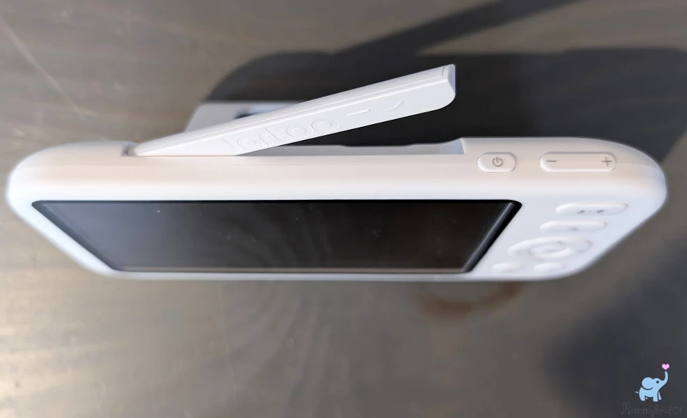 jartoo 2k baby monitor top view kickstand and buttons